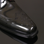 Dexter 'Homicide' - Black polished Diamond Punch Gibson